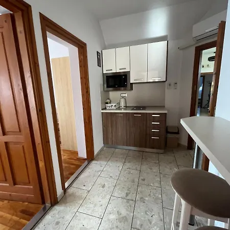 Mol-ker-vill Apartment *