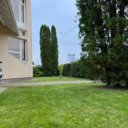 Mol-ker-vill Apartman